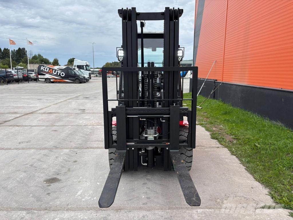 Hangcha CPCD 35 Triplex free lift mast / forks 1220 mm / s Dizelski viličari