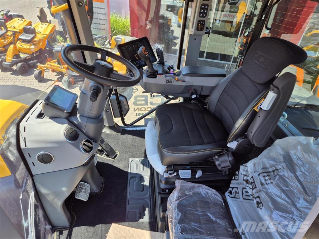 JCB FASTRAC 4220 ICON PRO-LINE GPS 曳引機