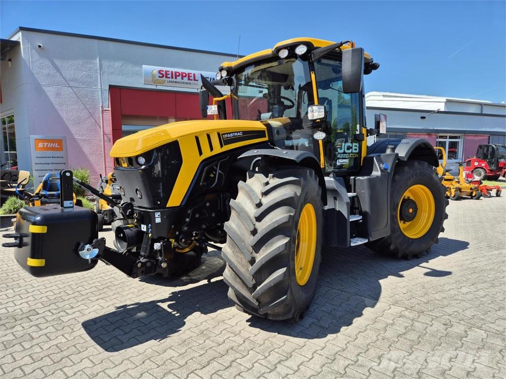 JCB FASTRAC 4220 ICON PRO-LINE GPS 曳引機