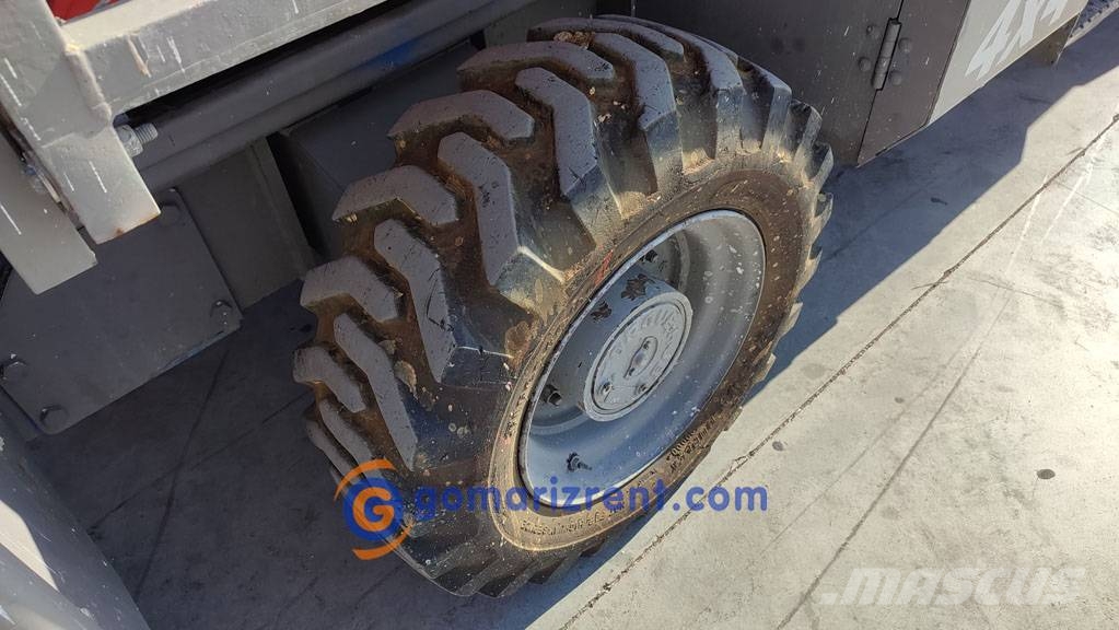 Genie GS 3384 Nožnicové zdvíhacie plošiny