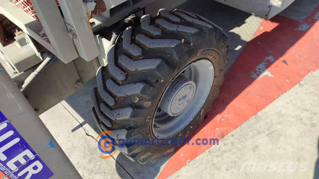 Genie GS 3384 Nožnicové zdvíhacie plošiny