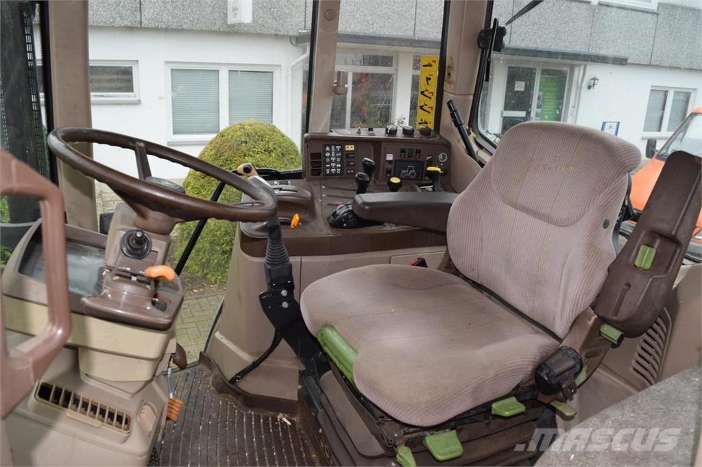 John Deere 6920 Traktoren