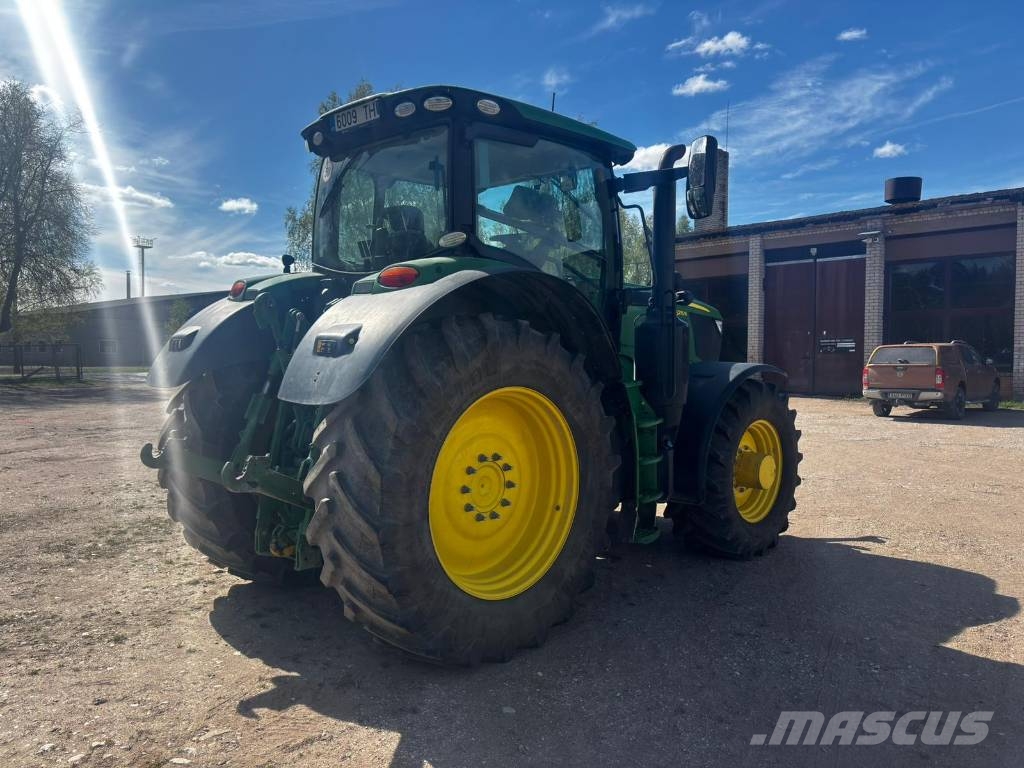 John Deere 6215 R Trattori