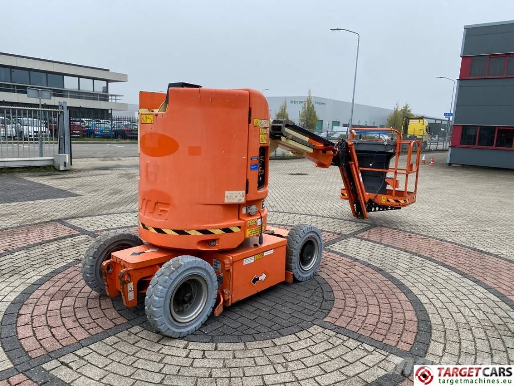 JLG E300AJP Jib Plus Electric Articulated Lift 1097cm Compact self-propelled boom lifts