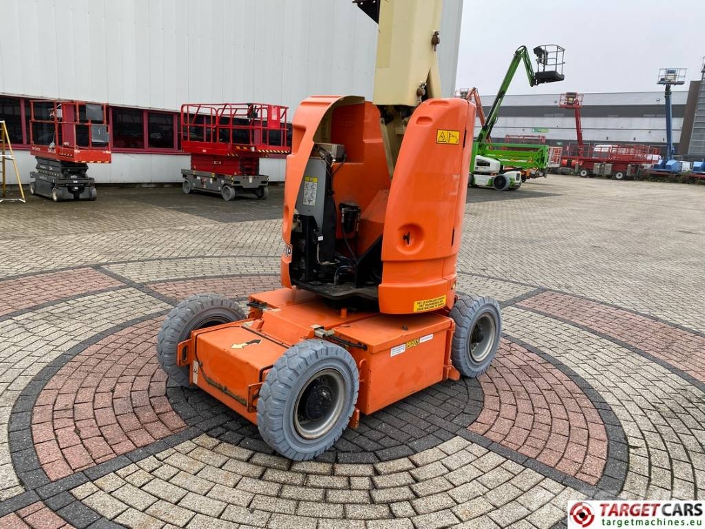 JLG E300AJP Jib Plus Electric Articulated Lift 1097cm Compact self-propelled boom lifts