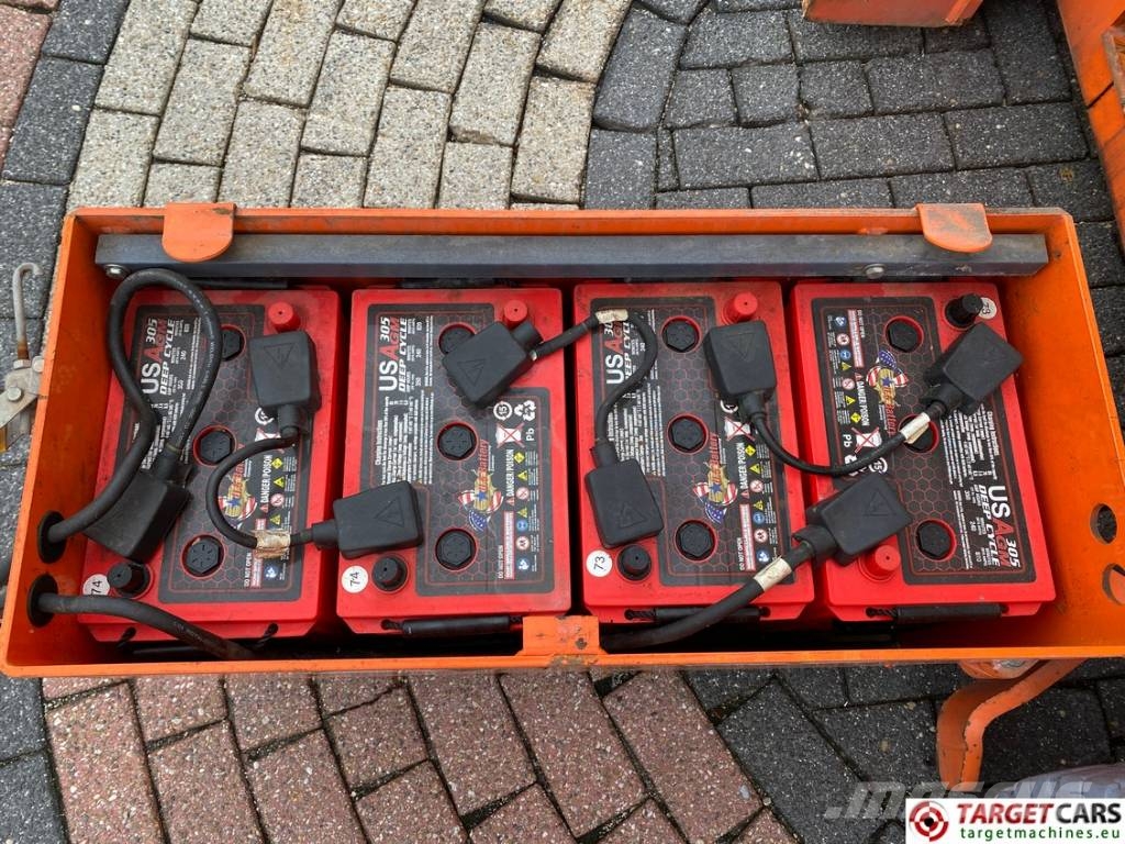 JLG E300AJP Jib Plus Electric Articulated Lift 1097cm Compact self-propelled boom lifts
