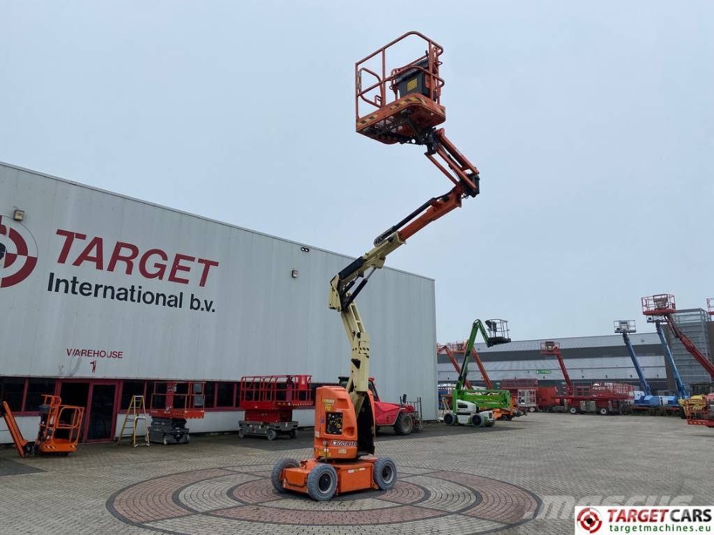 JLG E300AJP Jib Plus Electric Articulated Lift 1097cm Compact self-propelled boom lifts