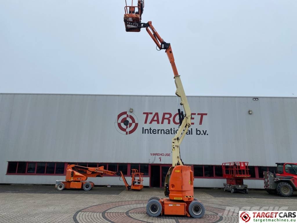 JLG E300AJP Jib Plus Electric Articulated Lift 1097cm Compact self-propelled boom lifts