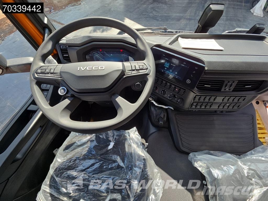Iveco T-Way 360 4X4 NEW 4x4 chassis Automatic Airco Euro Çekiciler