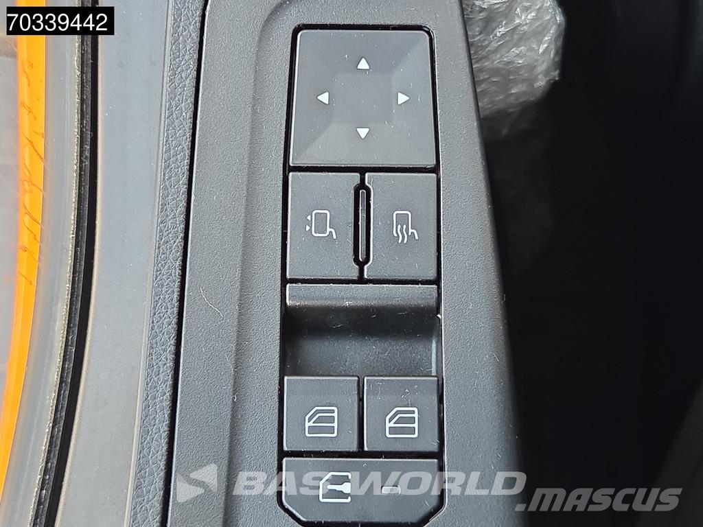 Iveco T-Way 360 4X4 NEW 4x4 chassis Automatic Airco Euro Çekiciler