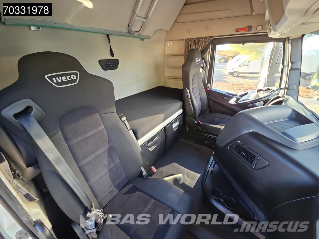 Iveco S-Way 530 4X2 Retarder 2xTanks ACC Standklima Sattelzugmaschinen
