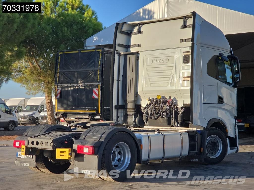 Iveco S-Way 530 4X2 Retarder 2xTanks ACC Standklima Sattelzugmaschinen