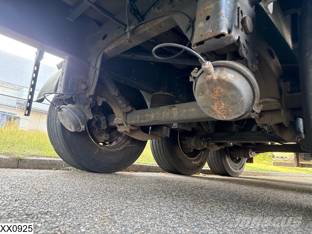 Fruehauf Tautliner Gardintrailer