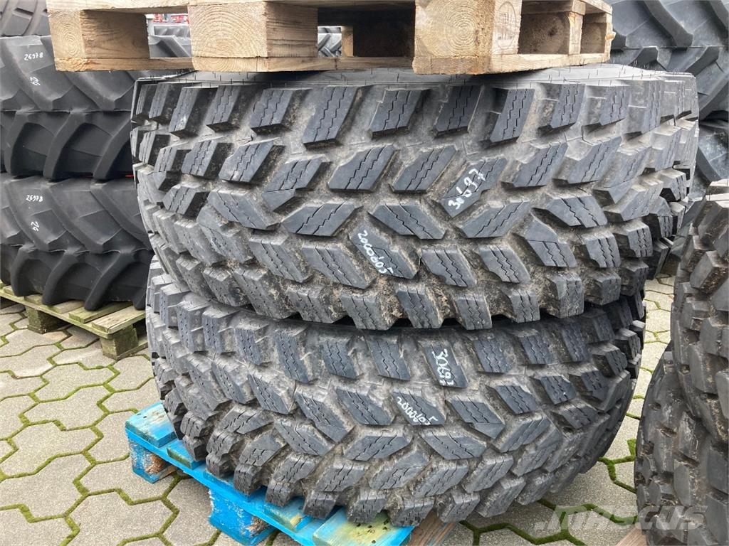 Nokian 2x 440/80 R24 Nokian Räder Pneus Agrícolas