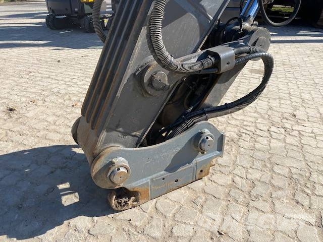 Volvo EC 220 E L OQ 65 MIETE / RENTAL (12005725) Rupsgraafmachines