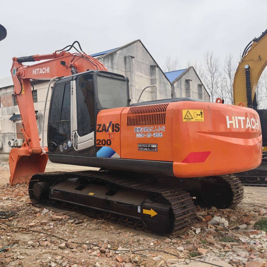 Hitachi ZX 200 Raupenbagger
