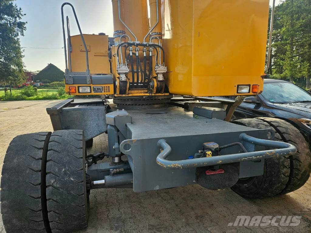 Liebherr A 924C HD EW Waste / industry handlers