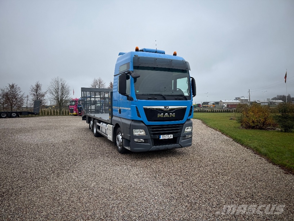 MAN TGX 26.420 Camiones portamaquinaria