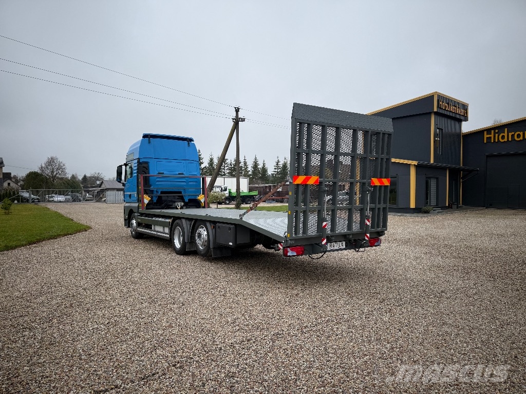 MAN TGX 26.420 Camiones portamaquinaria