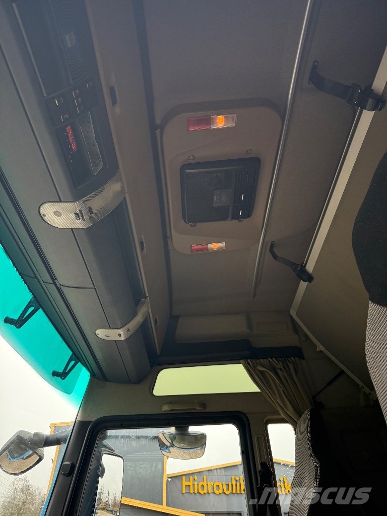 MAN TGX 26.420 Camiones portamaquinaria