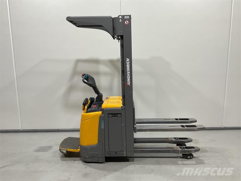 Jungheinrich ERC 216Z Selbstfahrstapler