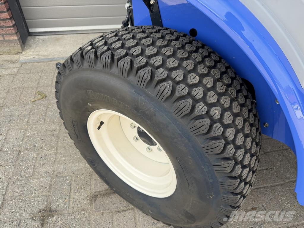 Iseki TM4230 HST minitractor NIEUW €240 LEASE Tractors