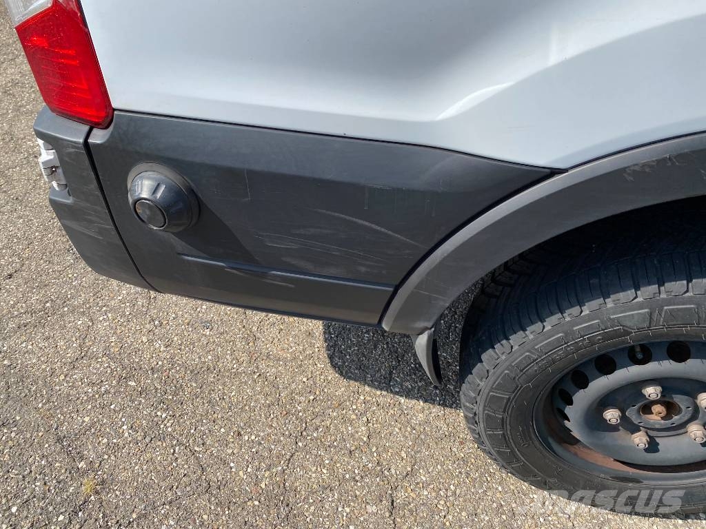 Ford e-Transit Zéros Emission endommagé Furgons