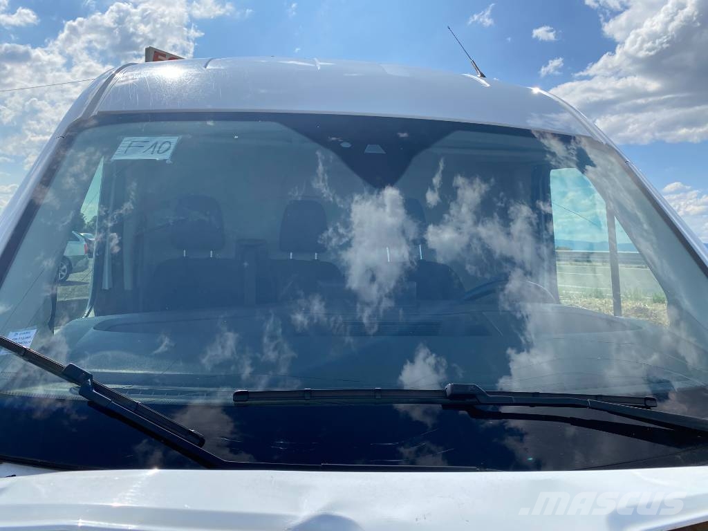 Ford e-Transit Zéros Emission endommagé Furgons