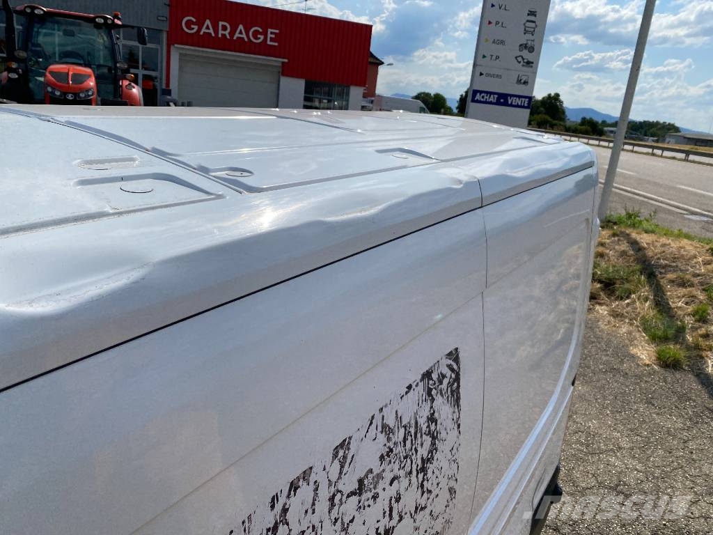Ford e-Transit Zéros Emission endommagé Furgons