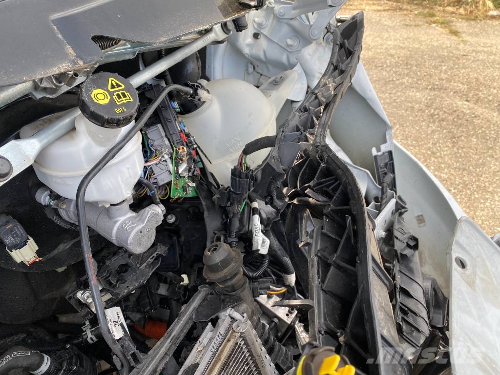 Ford e-Transit Zéros Emission endommagé Furgons