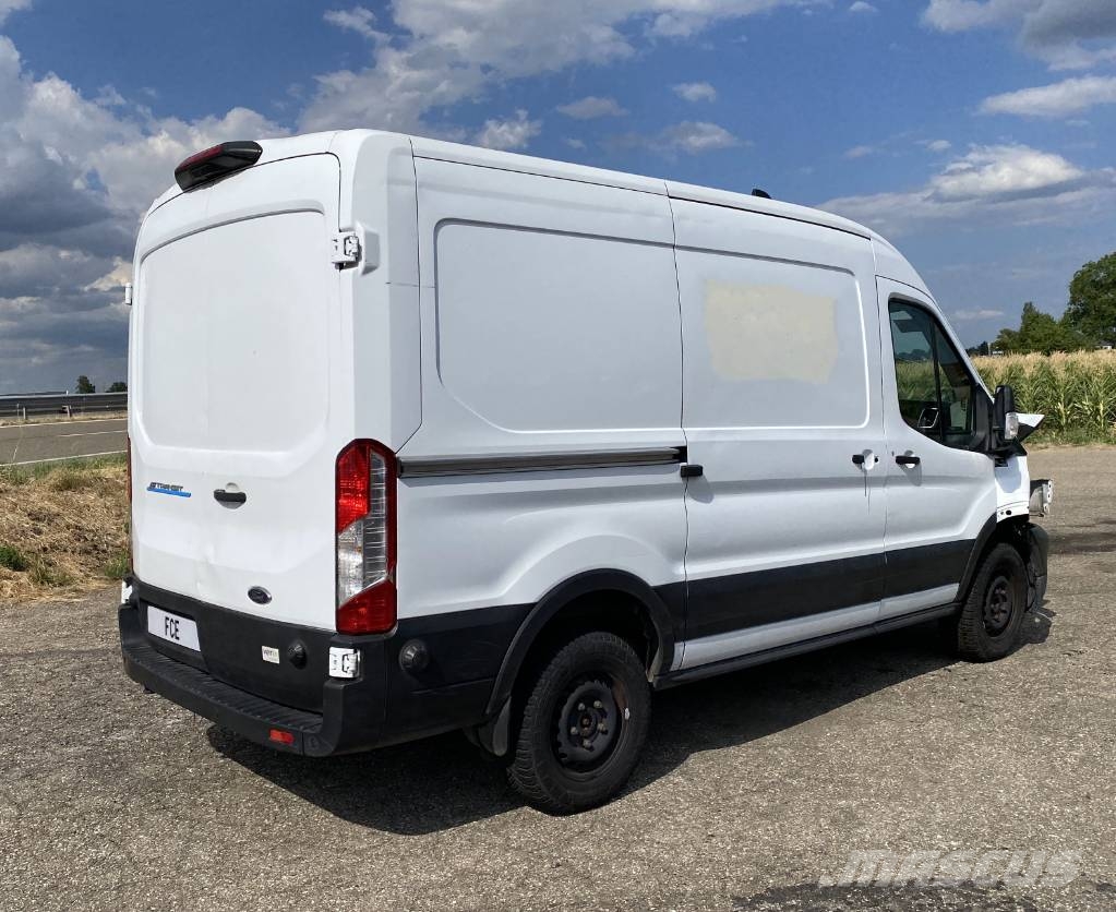 Ford e-Transit Zéros Emission endommagé Furgons