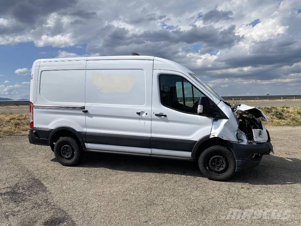Ford e-Transit Zéros Emission endommagé Furgons