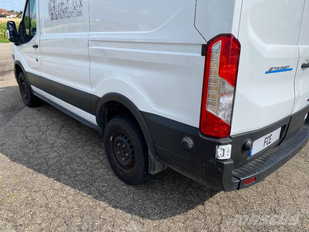 Ford e-Transit Zéros Emission endommagé Furgons