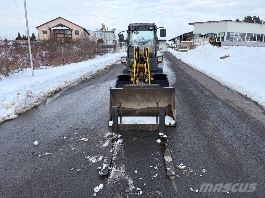 Wacker Neuson WL 32 Wheel loaders