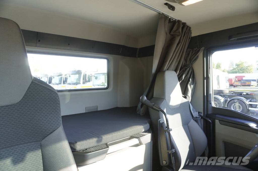 MAN TGM 26.320 6×2-4 tow truck / NEW Galvanized 9.2 m Platforminiai/Gerviniai sunkvežimiai