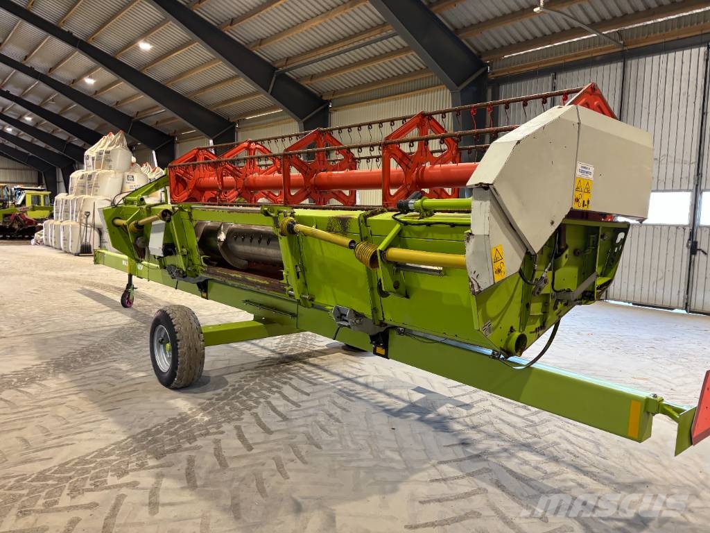 CLAAS Lexion 430 + Skärbord C 600 Mähdrescher