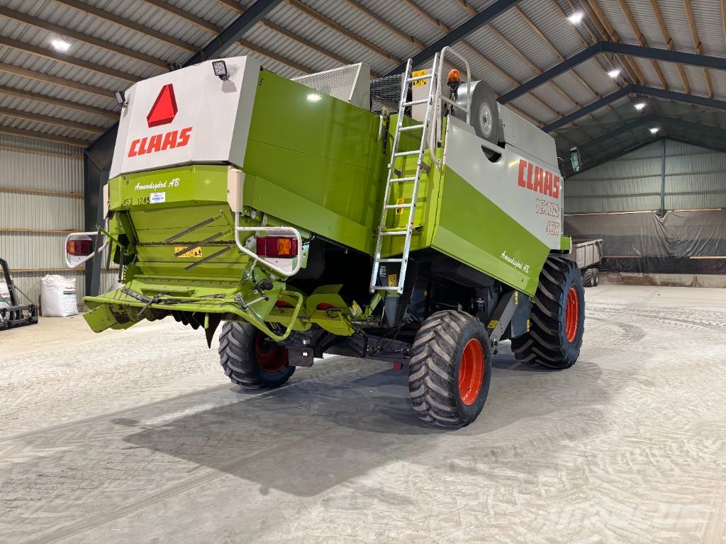 CLAAS Lexion 430 + Skärbord C 600 Mähdrescher