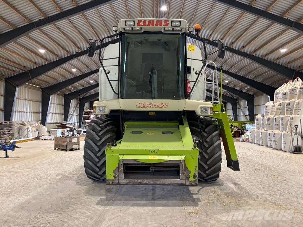 CLAAS Lexion 430 + Skärbord C 600 Mähdrescher