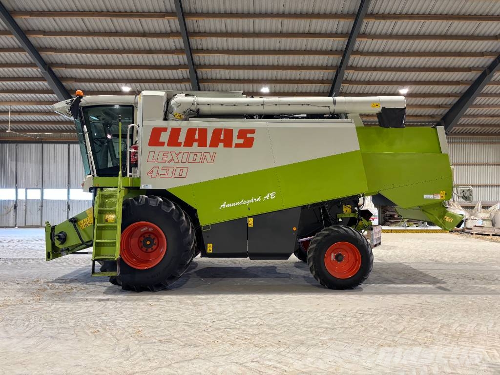 CLAAS Lexion 430 + Skärbord C 600 Mähdrescher