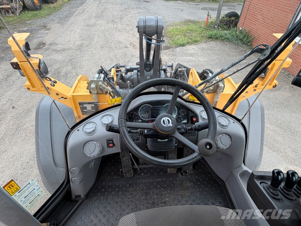 Volvo L110H Wheel loaders