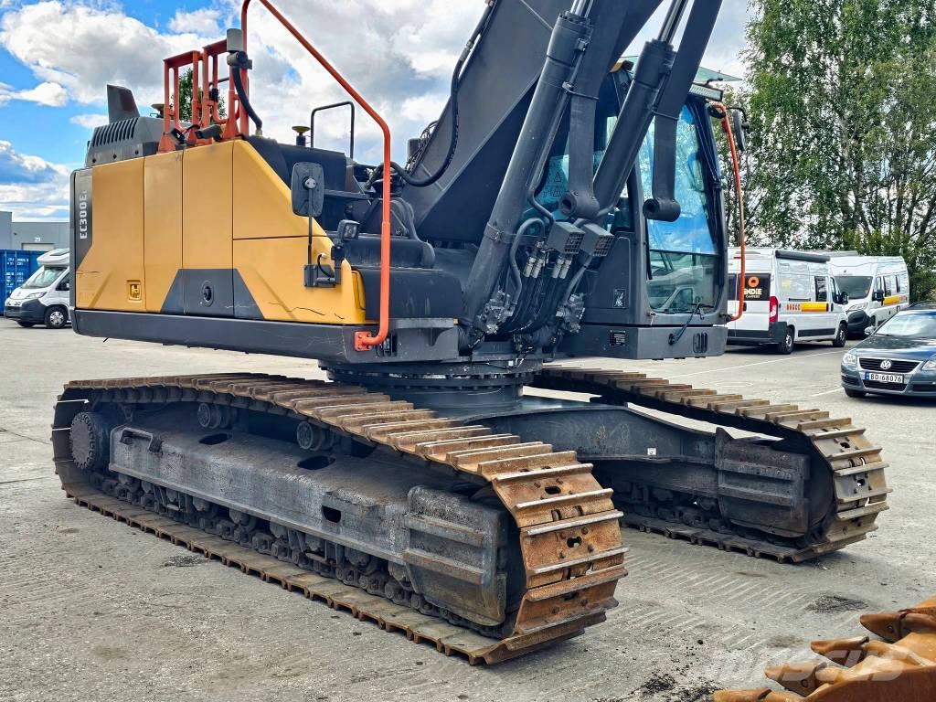 Volvo EC 300 EL حفارات زحافة