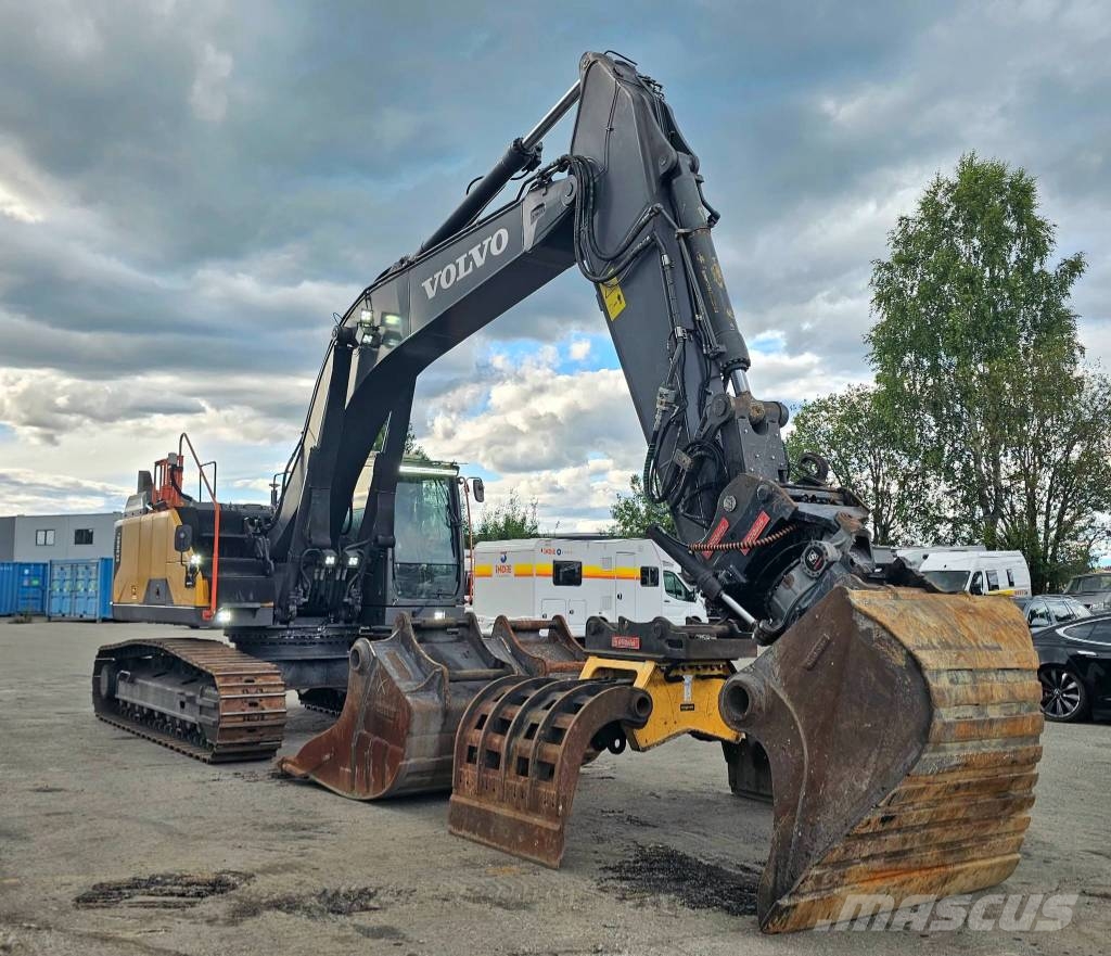 Volvo EC 300 EL حفارات زحافة