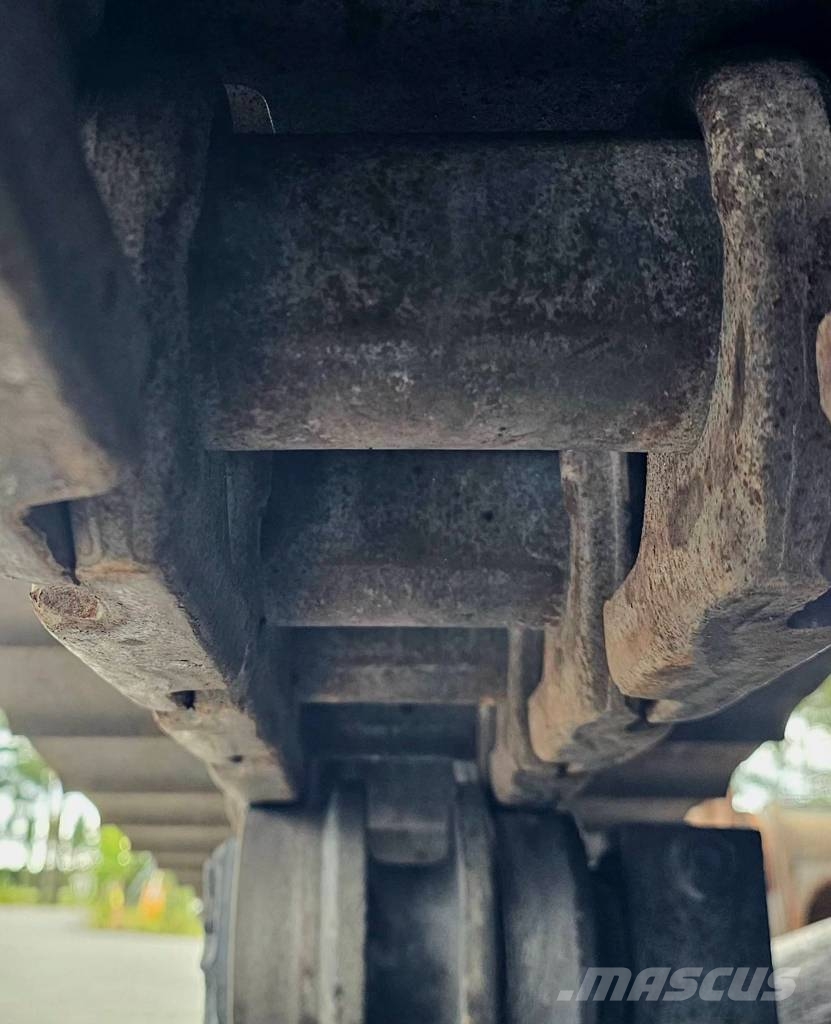 Volvo EC 300 EL حفارات زحافة