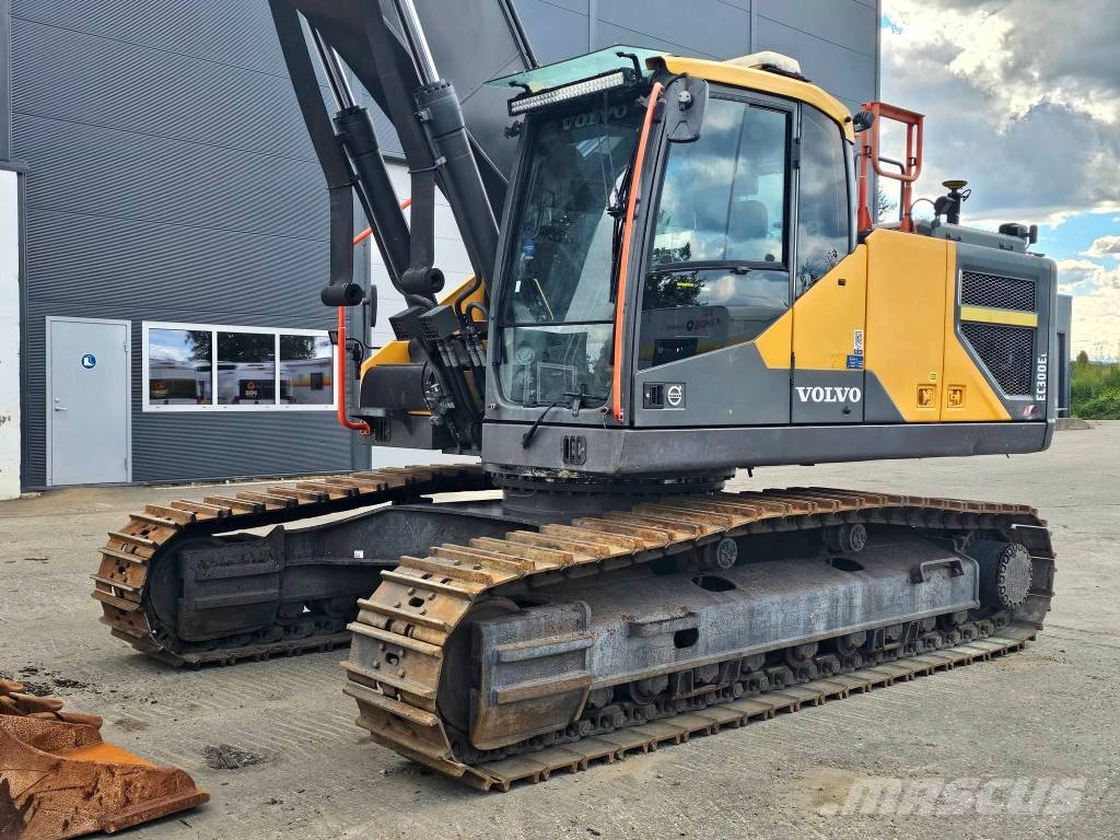 Volvo EC 300 EL حفارات زحافة