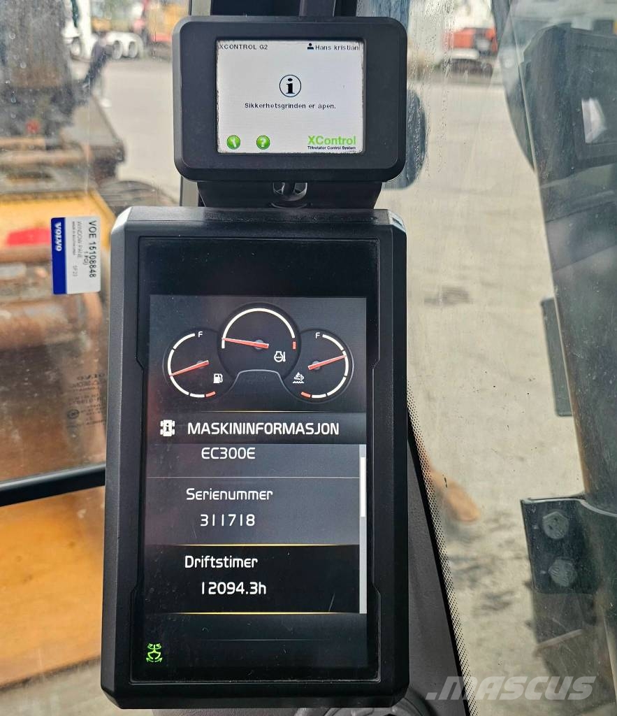 Volvo EC 300 EL حفارات زحافة