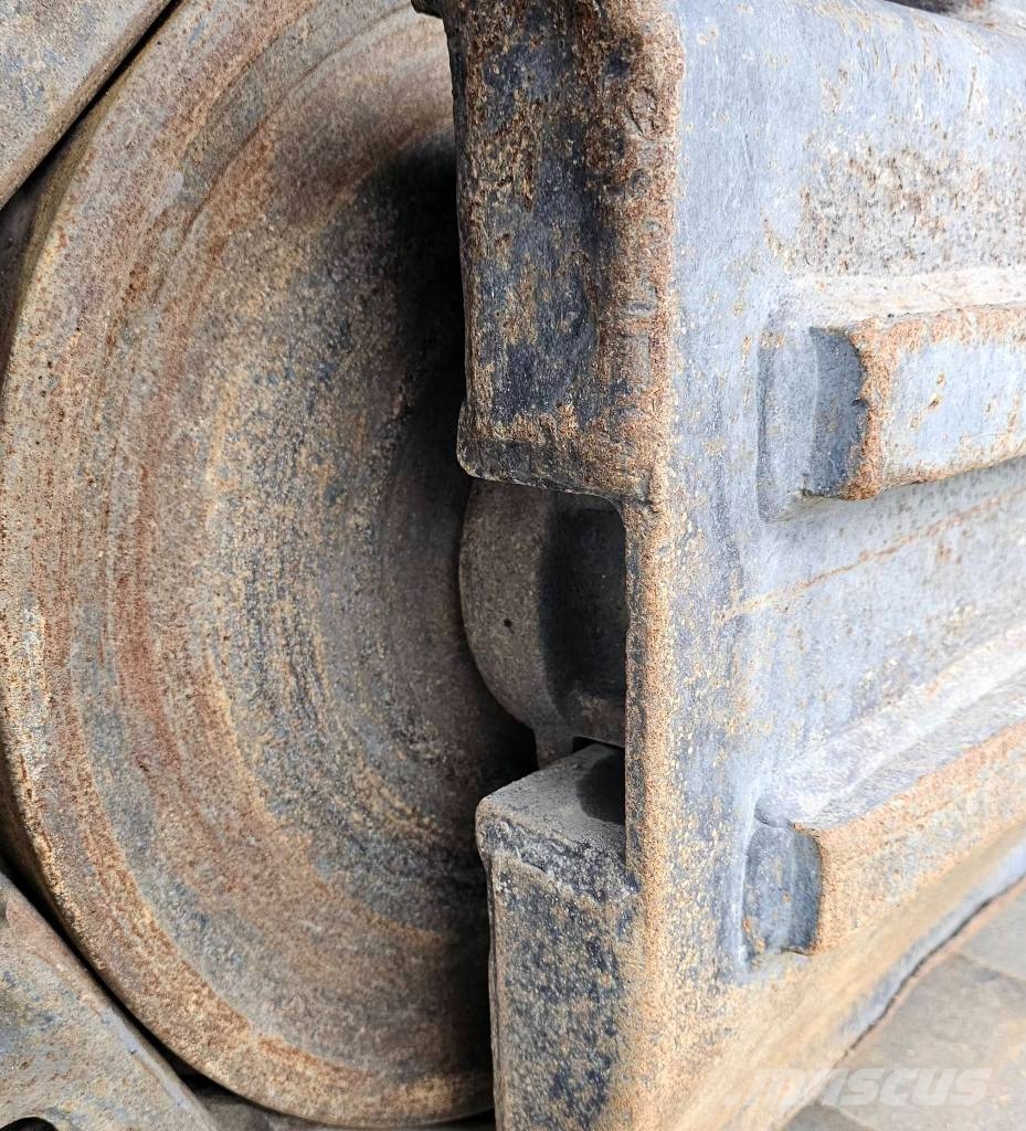 Volvo EC 300 EL حفارات زحافة