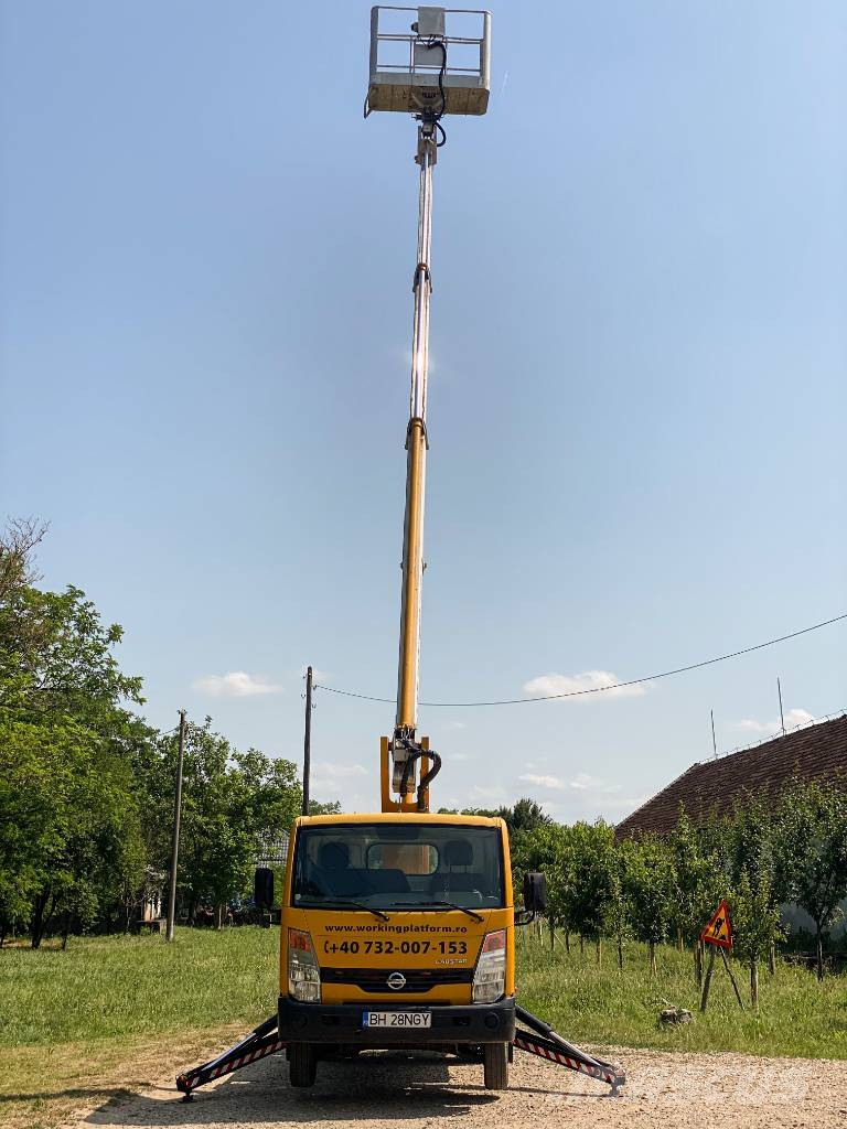 Multitel MT 182 AZ Plataformas sobre camión