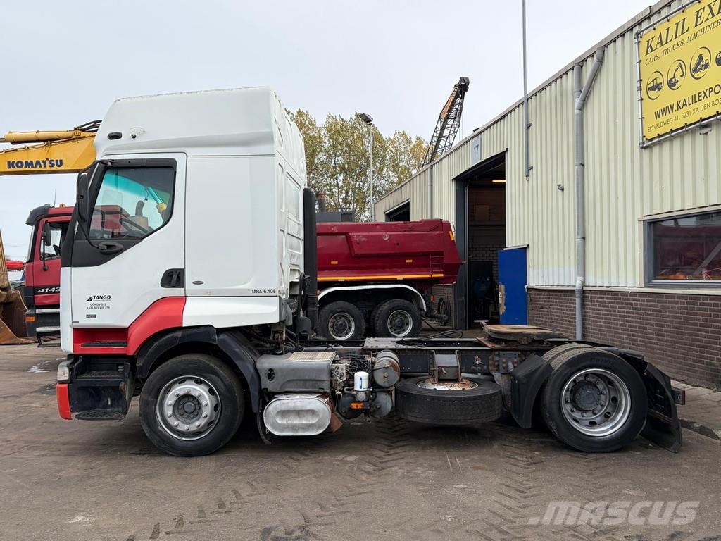 Renault Premium 400 Tractor - Manual Gearbox - Sleeping Ca Vetopöytäautot