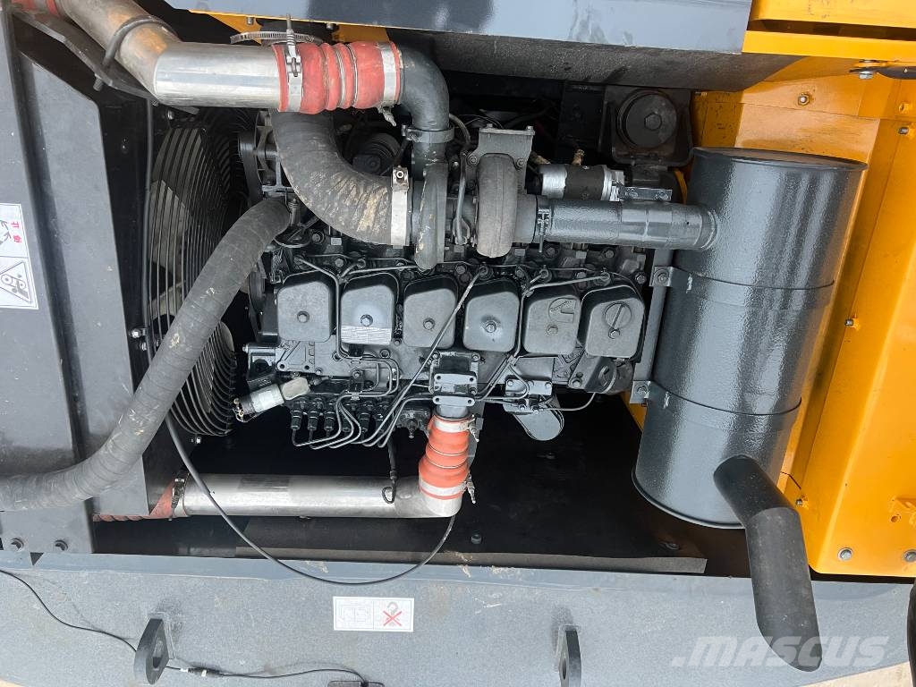 Hyundai HX225HD made in Korea Crawler excavators