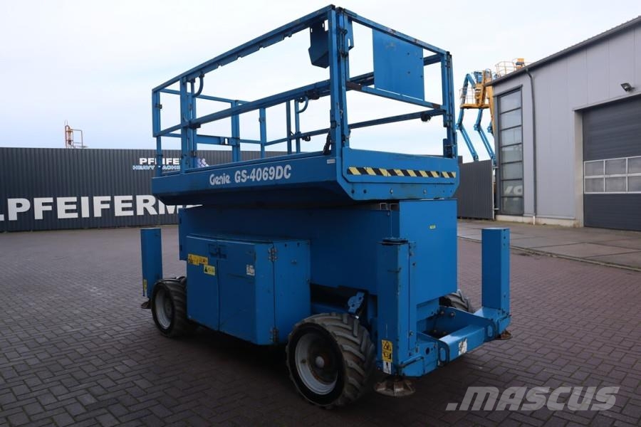 Genie GS4069DC Electric, 14m Working Height, 363kg Capac Scissor lifts